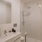 Nistos - 3 Bedrooms In Alvalade Lisboa