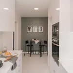 Nistos - 3 Bedrooms In Alvalade *