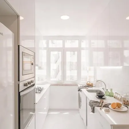 Nistos - 3 Bedrooms In Alvalade Apartman *