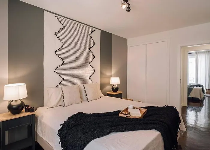 Daire Nistos - 3 Bedrooms In Alvalade