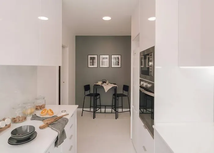 Nistos - 3 Bedrooms In Alvalade *