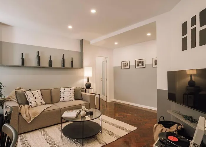 Nistos - 3 Bedrooms In Alvalade Lisboa